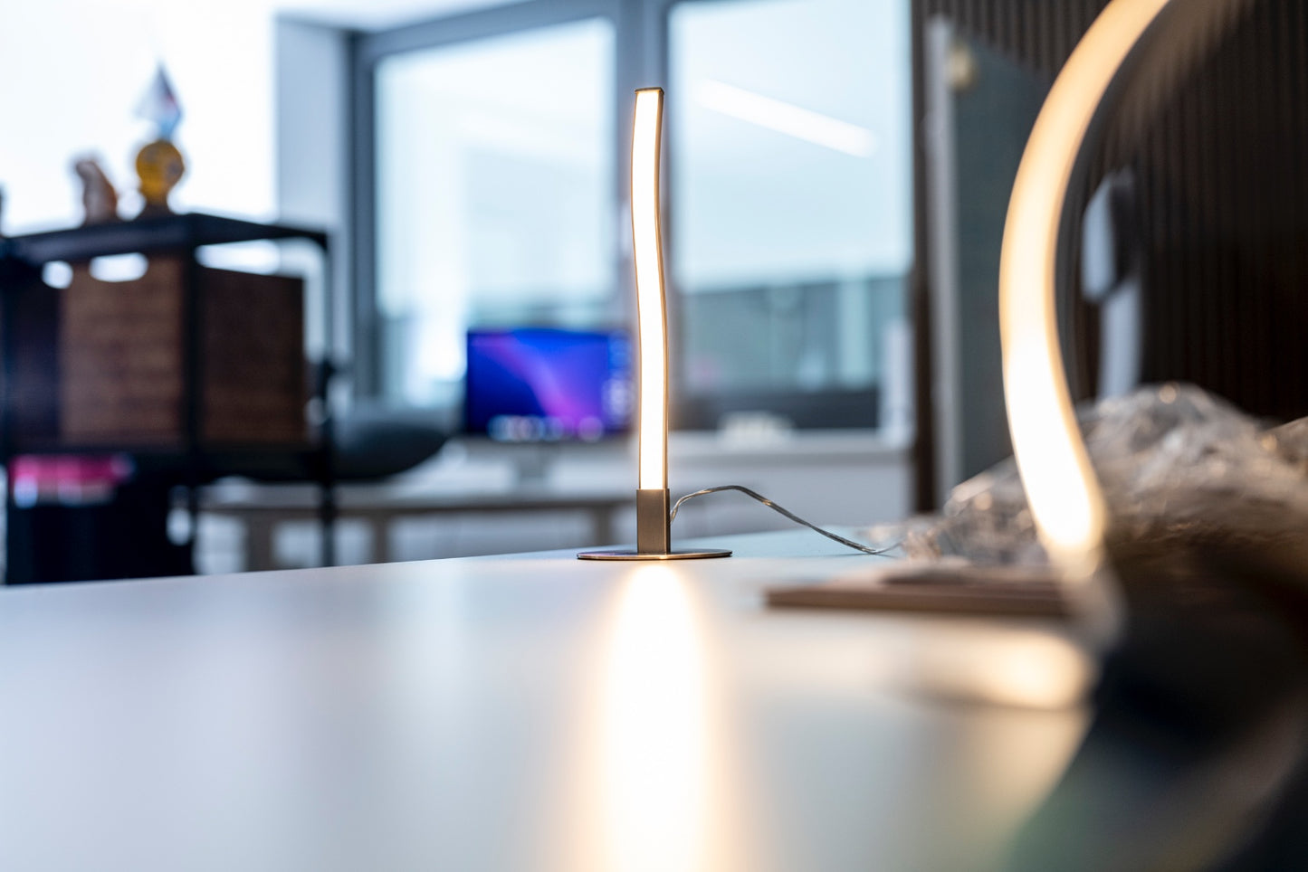 LED Tisch Lampe Wave